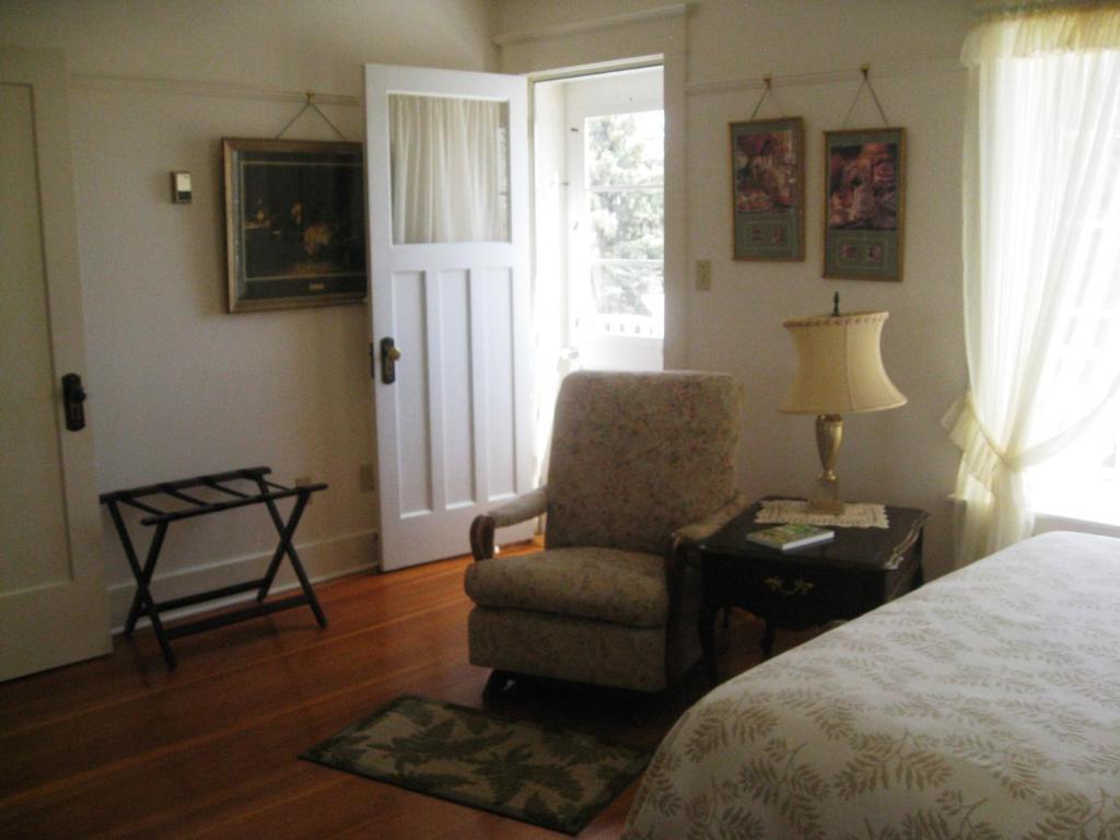 Sproule Heritage Bed & Breakfast Strathmore Exterior photo