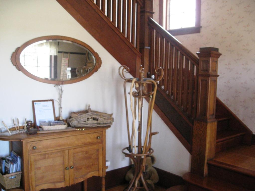 Sproule Heritage Bed & Breakfast Strathmore Exterior photo